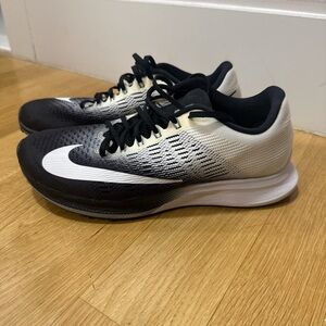 Nike Black and White Running Shoes